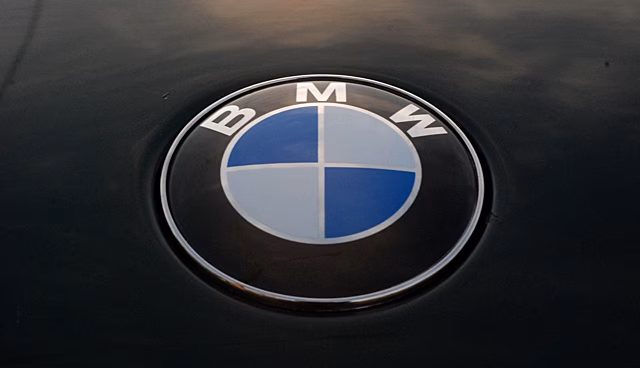 В Новороссийске на таможне изъяли партию контрафактных BMW