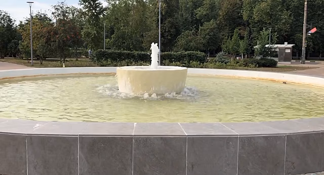 Фонтан запустили в сквере на Чкалова в Нижнем Новгороде
