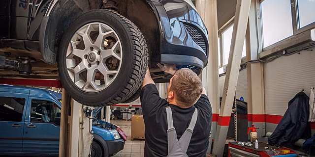 Из-за каких звуков автомобиля нужно срочно ехать в автосервис, рассказал эксперт