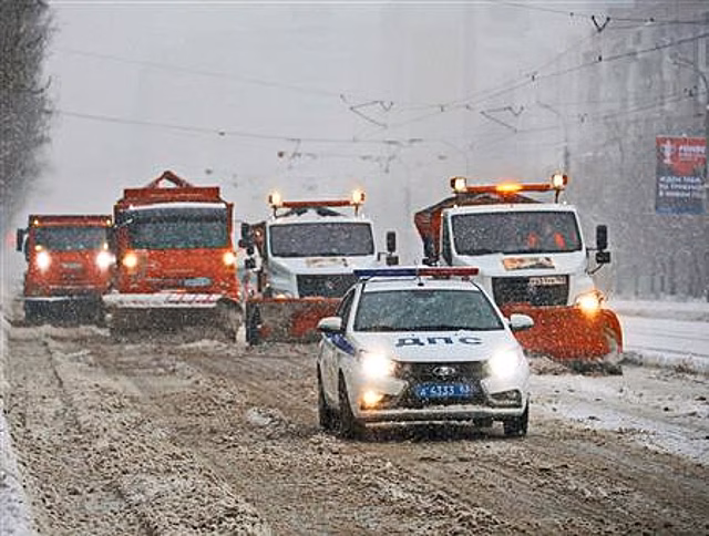 В Самаре машины будут передвигать для уборки снега