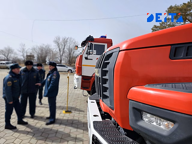Невежливые водители не пропускали пожарную машину на экстренный вызов во Владивостоке