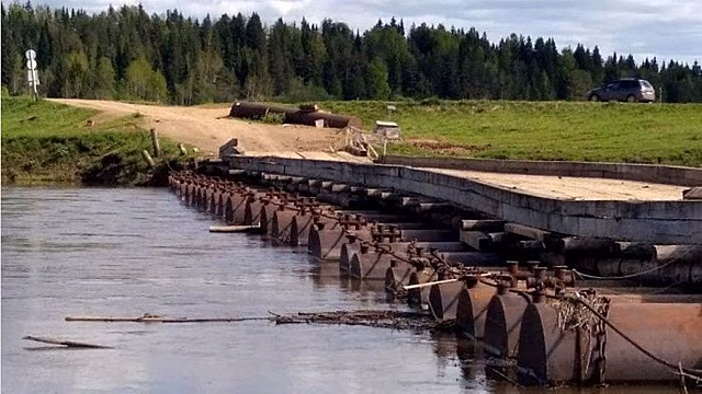Автомобильное движение по наплавным мостам через Каму в Афанасьевском районе возобновлено