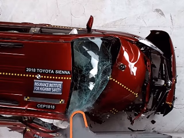 Toyota попалась на мухлеже с безопасностью