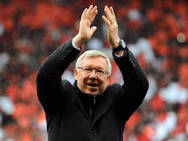 Фергюсон – главная футбольная икона 90-х по версии FourFourTwo. Роналдо – 2-й, Зидан – 4-й, Бекхэм – 6-й, Венгер – 8-й, Мальдини – 10-й