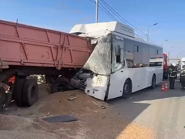 ТАСС: количество пострадавших в ДТП с автобусом в Крыму выросло до 22