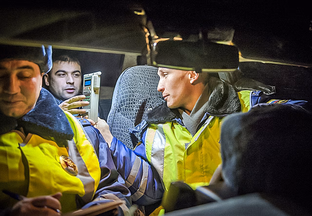 Новый тест ГИБДД на алкоголь, свалка суперкаров в Дубае и мост за 60 миллиардов рублей
