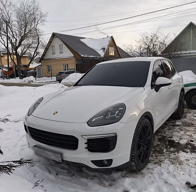 Оренбургский «гонщик» лишился Porsche из-за 200 тысяч рублей штрафов