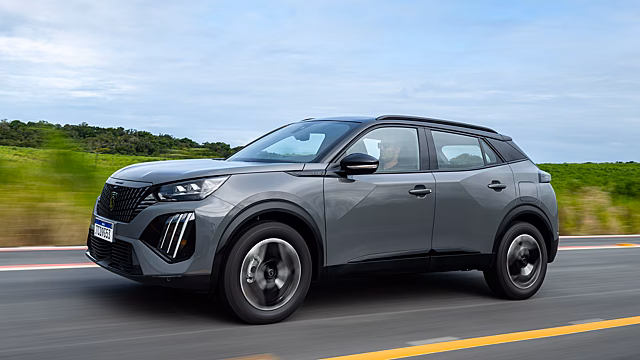 Названа цена кроссовера Peugeot 2008 в России