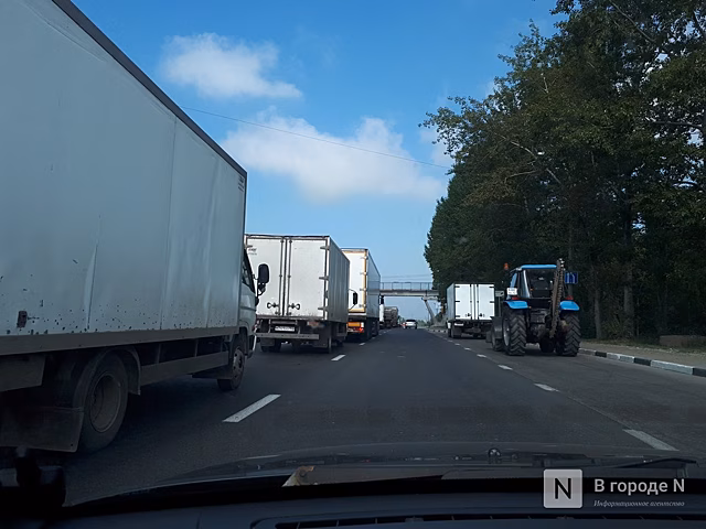 Огромные пробки образовались на Московском шоссе из-за жуткой аварии