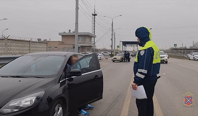 Под Волгоградом госавтоинспекторы выявили 50 нарушений ПДД