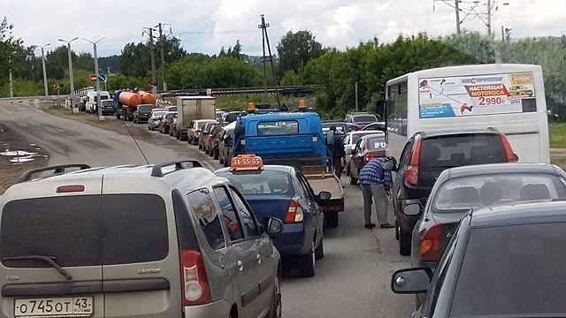 «Горбатый» переезд в Нововятске временно закроют