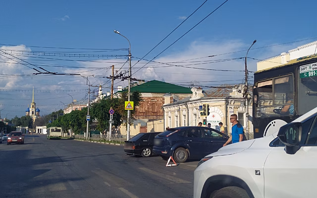 В Рязани на улице Соборной из-за ДТП образовалась пробка