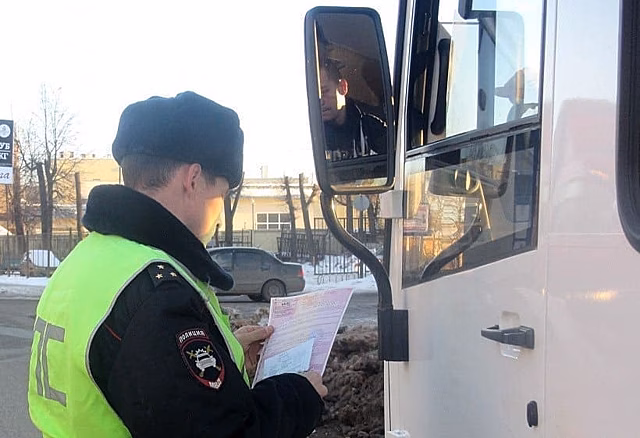 В Армавире 9 человек получили травмы в ДТП с участием пассажирского транспорта