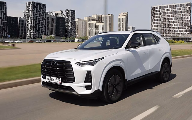 Вместо Toyota RAV4 — чем удивил новый кроссовер GAC