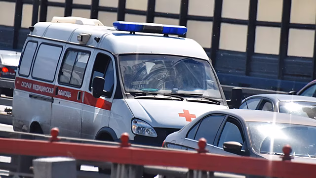Четыре машины столкнулись на внутренней стороне 75-го км МКАД в Москве