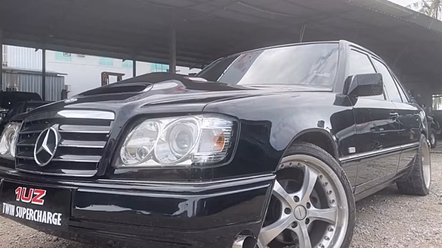 Mercedes-Benz W124 оснастили японским 1UZ-FE V8