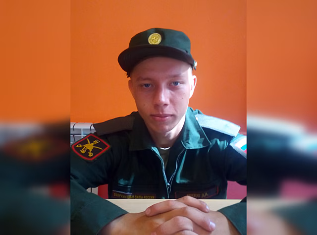 «Они убивают мальчишек»: мама срочника, погибшего после болезни в Чебаркуле, хочет наказать врачей