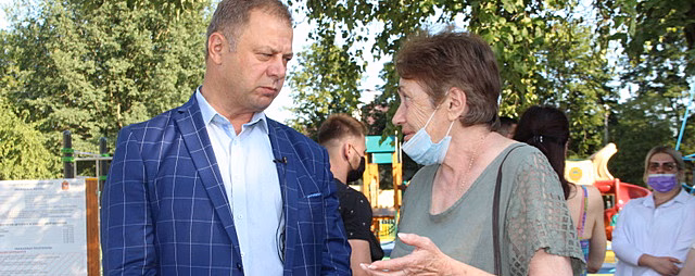Глава Электрогорска обсудил с жителями капремонт домов на ул. Классона
