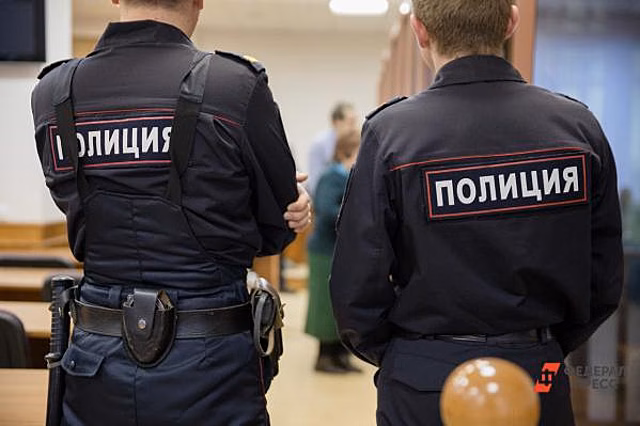 Инспектор ГИБДД в Петербурге попался с поддельным дипломом через 26 лет
