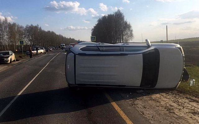 Опубликованы фото с места ДТП с участием Mitsubishi и Toyota под Рязанью