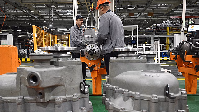 Крупный российский автоконцерн примет экстренные меры из-за падения продаж