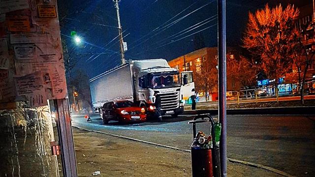 Саратовец заснял аварию «в стиле киноужастиков» на проспекте Строителей