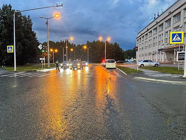 В Новосибирске в ДТП с двумя иномарками пострадала 7-летняя девочка