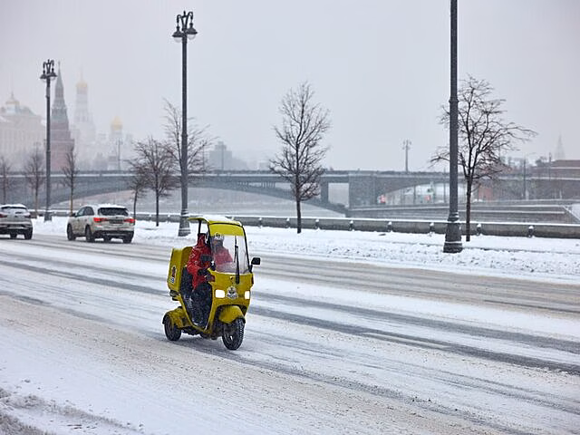 Delivery Club: Сервис блокирует курьеров-велосипедистов в случае нарушения ими правил дорожного движения