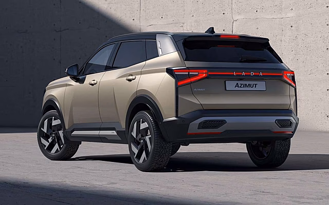 Главный редактор «За рулем» оценил новый кроссовер Lada Azimut