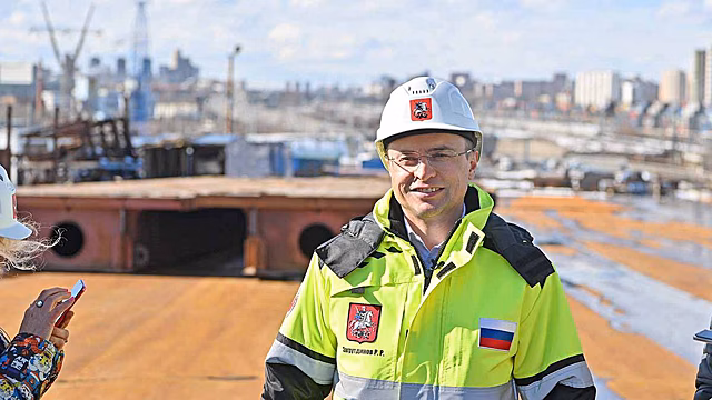 Загрутдинов: Начался монтаж железобетонных балок путепровода через МКАД в ЮВАО