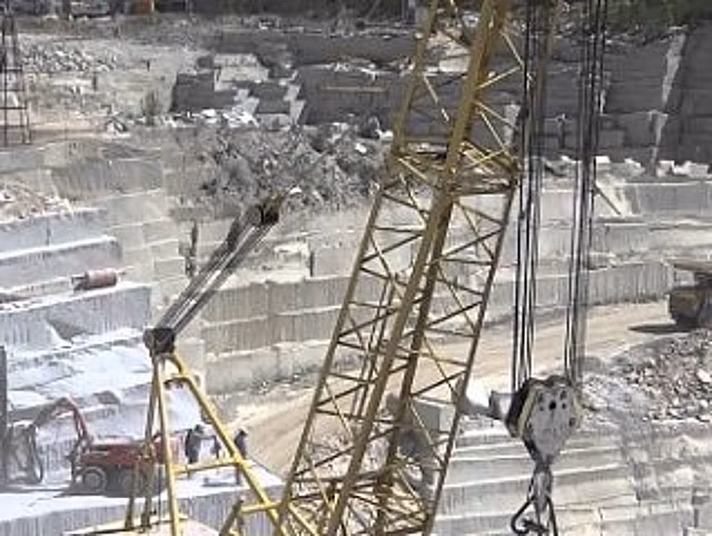 В Башкирии машинист крана получил страшные травмы