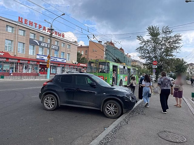 «Карман» для общественного транспорта в районе Удокана оккупировали водители