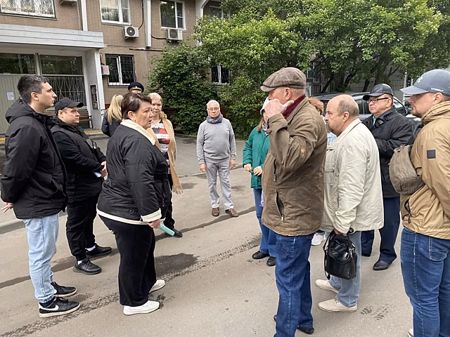 30 мая исполняющий обязанности главы управы района Братеево Ольга Шмелева провела еженедельный обход территории