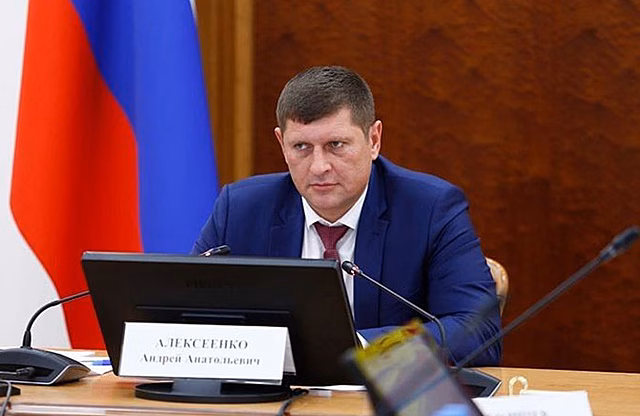 Мэра Краснодара заподозрили в получении взятки ружьем и задержали