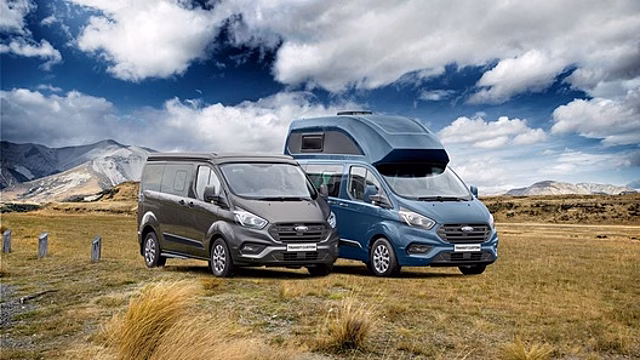 Ford выпустил Transit с туалетом, кухней и диванами