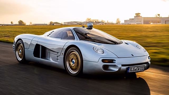Пять неожиданных автомобилей, оснащенных двигателями Mercedes-Benz