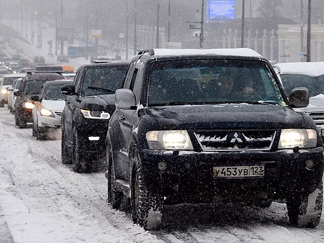 Заторы в Москве достигли 9 баллов