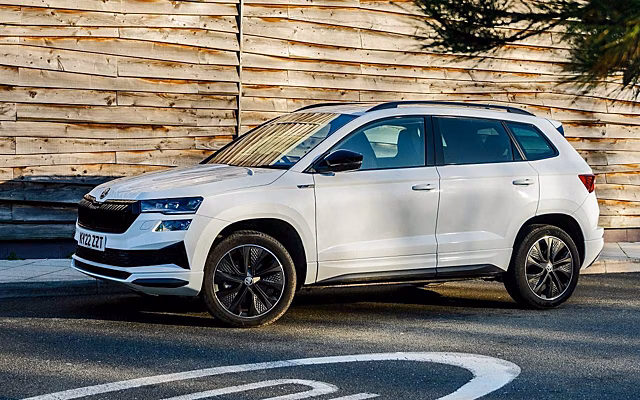 Skoda готовит новое поколение Karoq с полногибридной системой