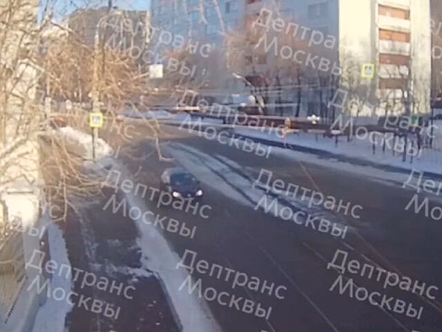 Поэт Рубинштейн остается в тяжелом состоянии после ДТП
