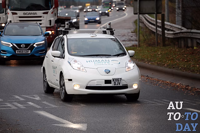 Nissan LEAF преодолел рекордное расстояние в автономном режиме
