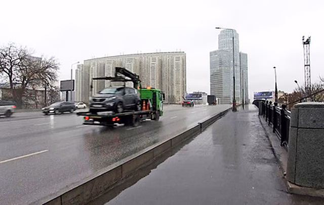 В Москве запустили движение по Краснопресненскому путепроводу