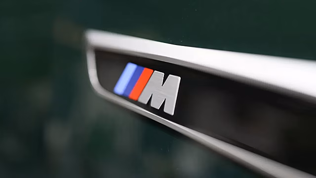 BMW обновляет M5 Touring: 727 л.с. и 100 км на электричестве
