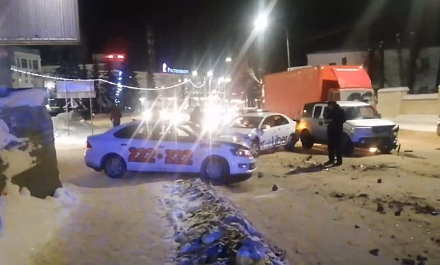 В Костроме расследуют аварию с семью автомобилями