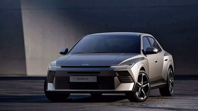 Hyundai показал седан Elantra с ИИ-помощником и дизайном в стиле Urus