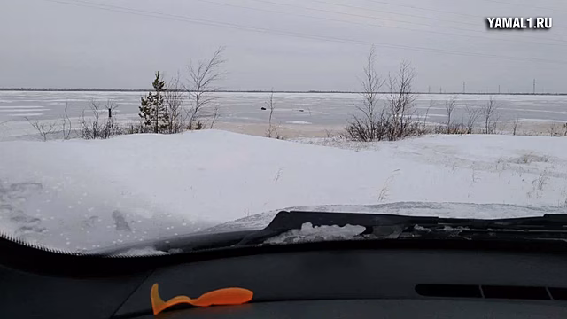 17-летняя нижегородка провалилась под лед на Оке