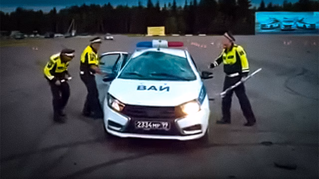 Автогонщик объяснил грандиозное фиаско "Лады Весты" ВАИ