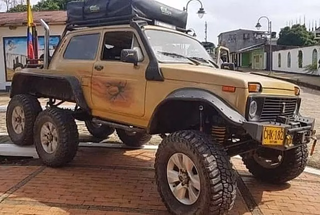 В Колумбии старенькую Lada Niva превратили в монстра 6×6 с 2,5-литровым дизелем