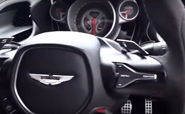 Интерьер нового Aston Martin Джеймса Бонда показали на видео