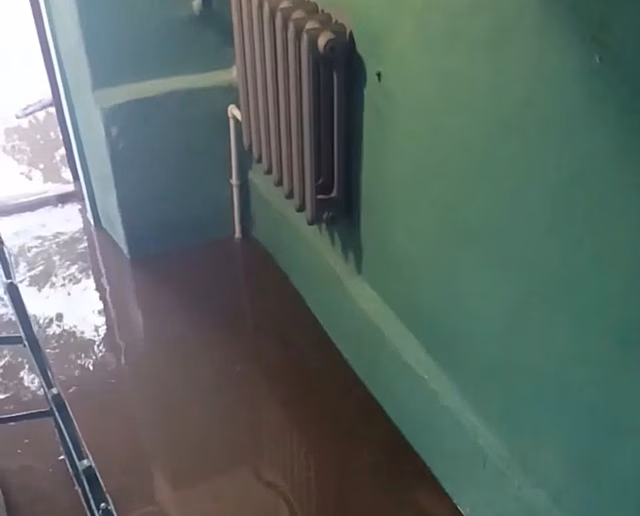 Ливень в Туле затопил улицы и подъезды домов