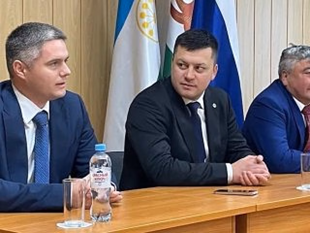 Главой администрации Демского района стал Антон Тарасов